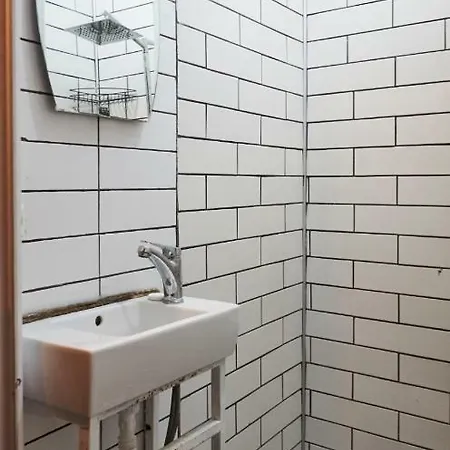 Economy Flat/city Center Apartman *